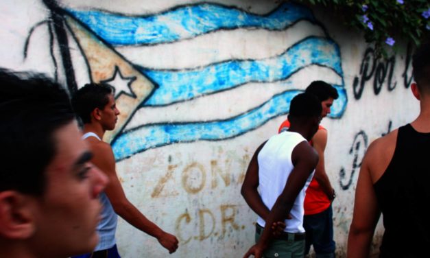 ¿Sabías que ningún cubano puede ser dueño de una empresa ni invertir en Cuba?