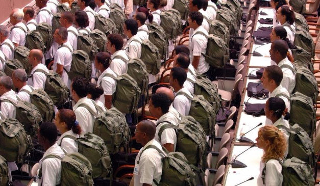 Trata de esclavos de bata blanca en el siglo XXI