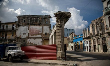 La Habana espera el próximo derrumbe