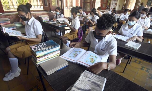 Lavado de cerebros en Cuba ampara crímenes de Putin en Ucrania