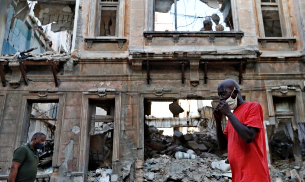 La crisis final del castrismo y la “sorpresa” que derrocó a Ceausescu