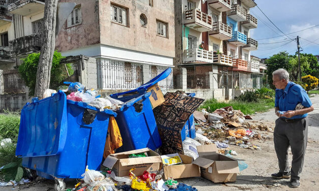 La Habana, de “París de América Latina”, a gran basurero